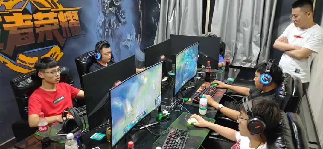 的巨大舞台 的巨大舞台